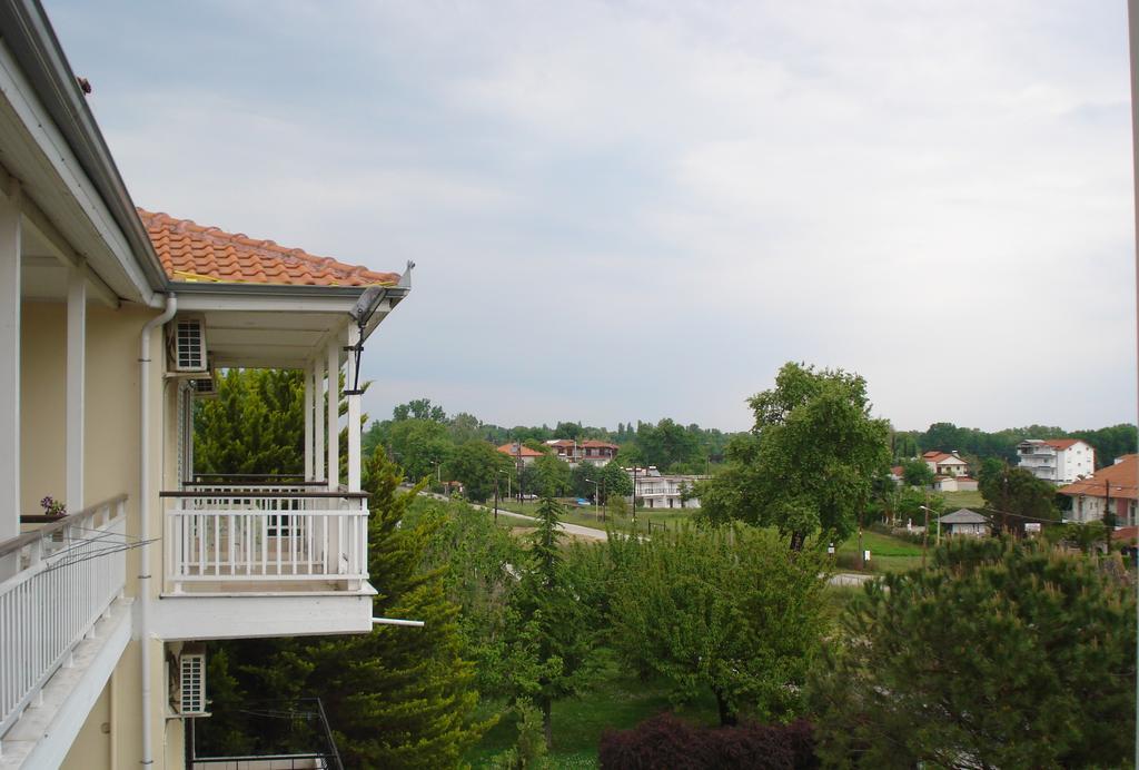Hotel Geromichalos Паралия-Скотинас Экстерьер фото